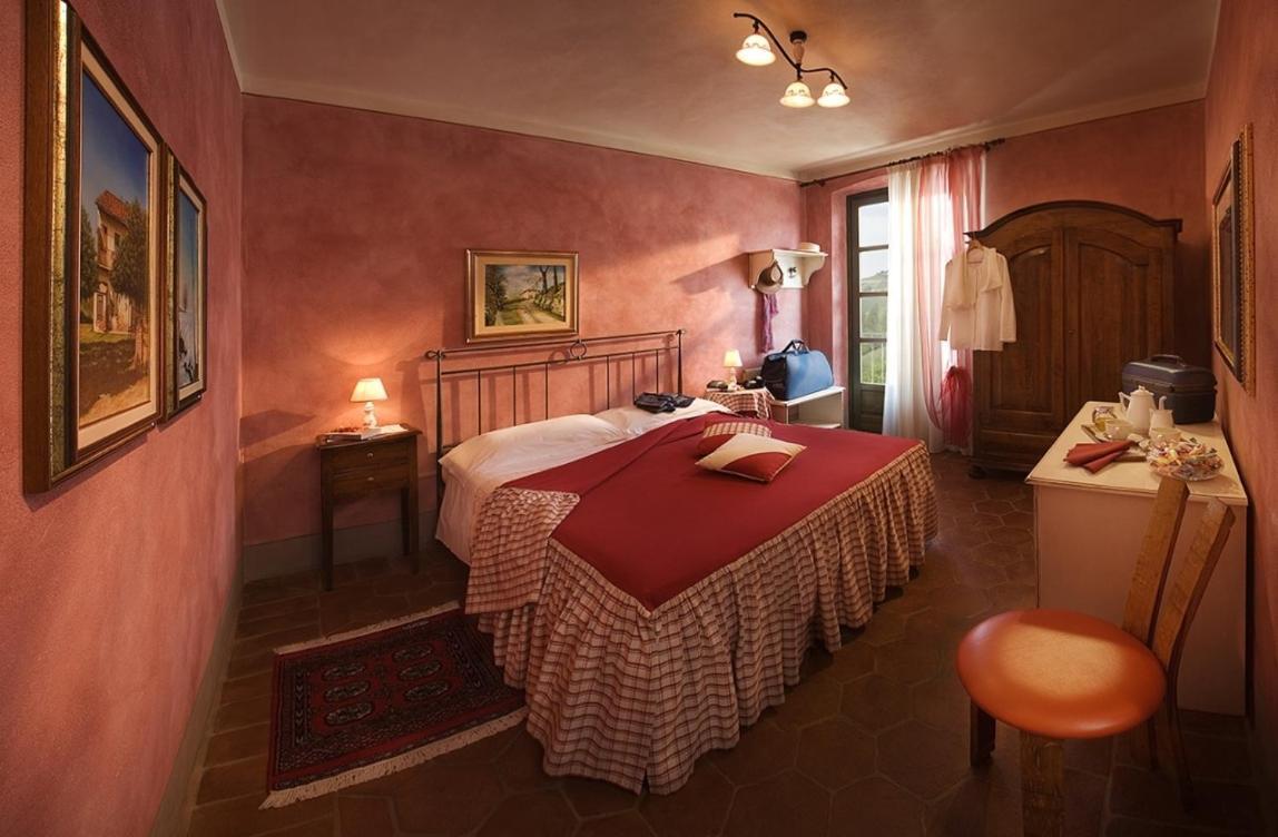 Cascina Baràc Alba (Piedmont) Quarto foto